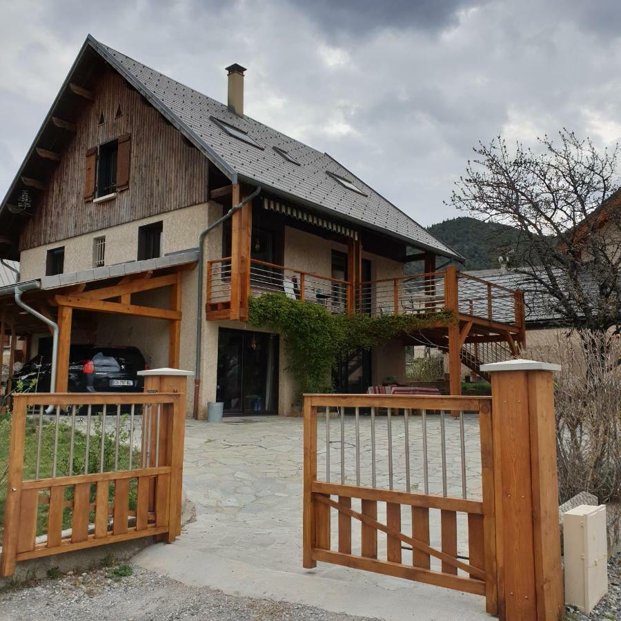 Oustal Apartman Savines Kültér fotó